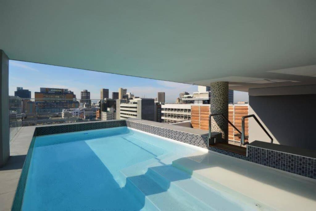 The Sentinel Self Catering In Cape Cbd Apartment Cape Town